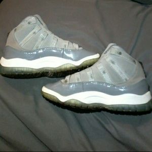 Jordan cool gray 11's